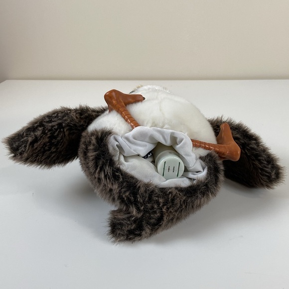 Disney Star Wars Large Porg Talking Puppet Works Galaxies Edge - Picture 6 of 7